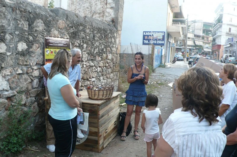 Τοποθέτηση κομποστοποιητή και εργαστήριο συνοικιακής κομποστοποίησης στην οδό Μπουλούκου 12